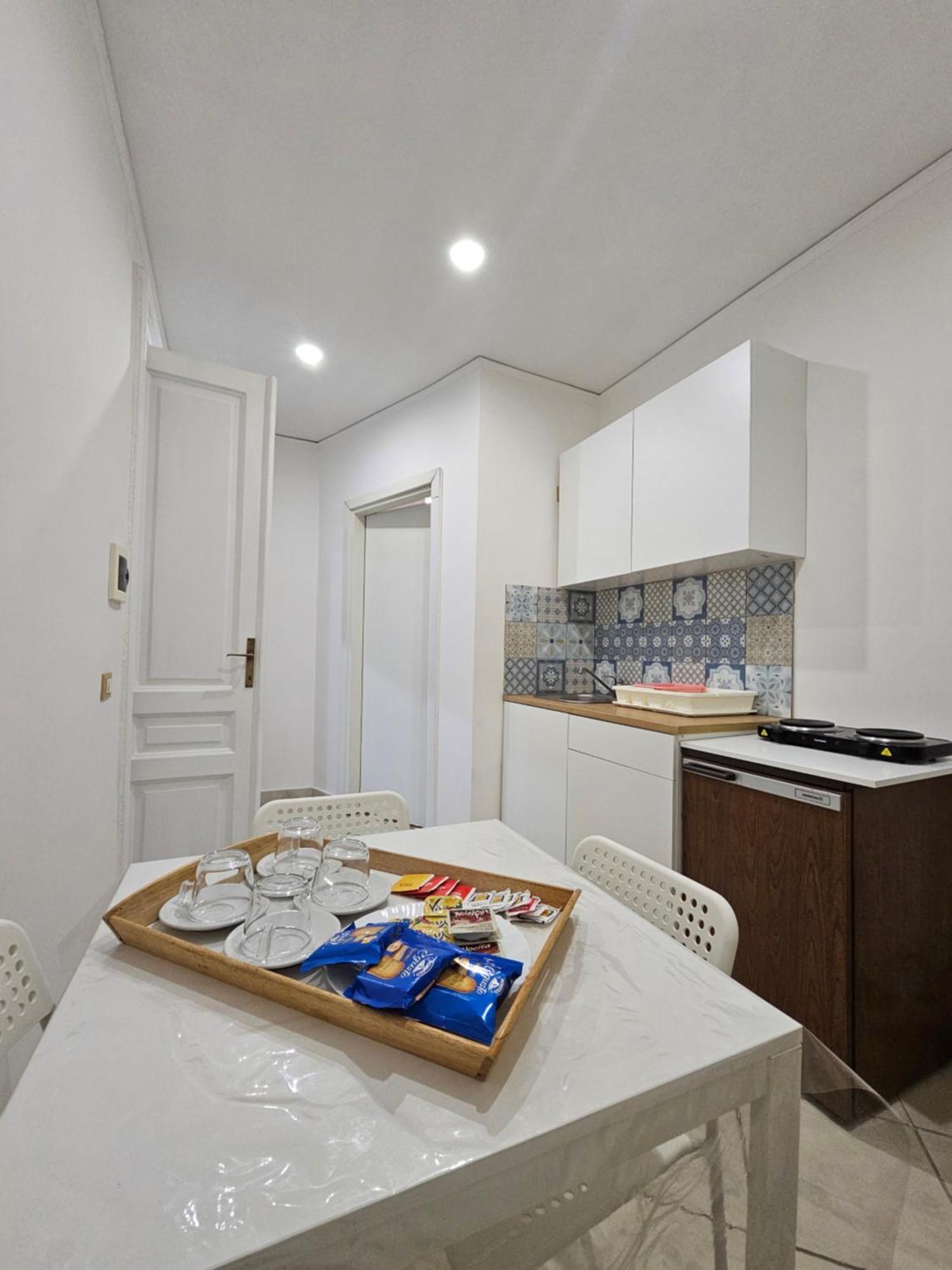 B&B Napoli Centrale Room&Jacuzzi Exterior foto