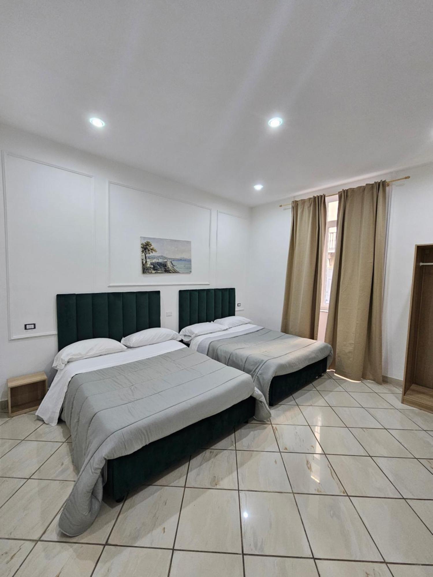 B&B Napoli Centrale Room&Jacuzzi Exterior foto